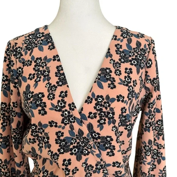 J. Crew Women’s V-Neck Long Sleeve Peplum Blouse Pink Size 6 - Picture 2 of 15